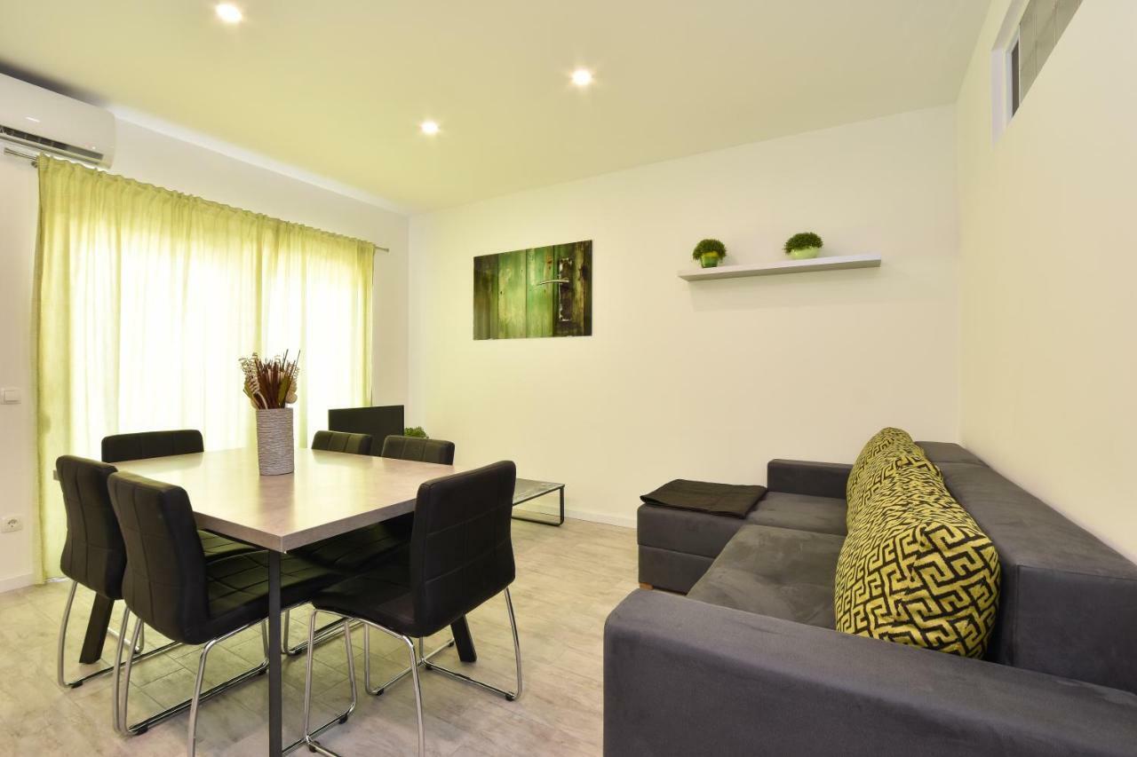 Apartmani Iva&Ante Dugi Rat Exterior photo